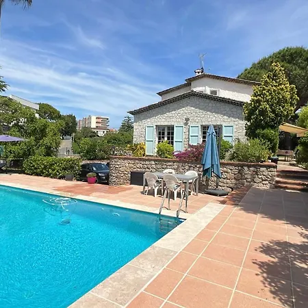 Alessia, Provencale A Holiday home Antibes